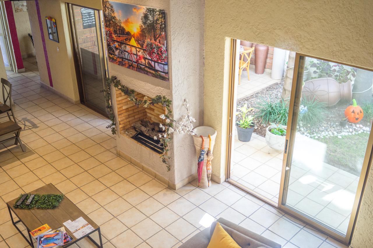 Hostalife Guadalajara Kültér fotó